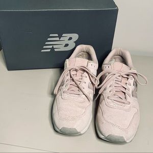 New Balance  696 Series,  Pink Suede Athletic Shoes- size 7
